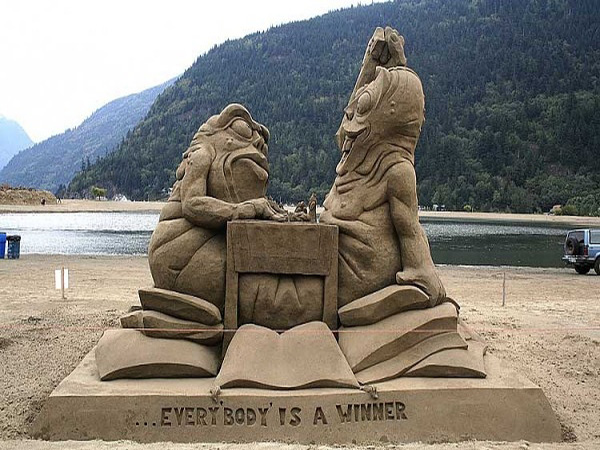 10 oregon-beach-sand-sculpture-contest1